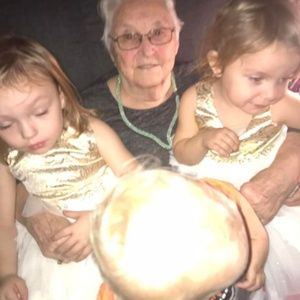 Meet your Posher, Dawn